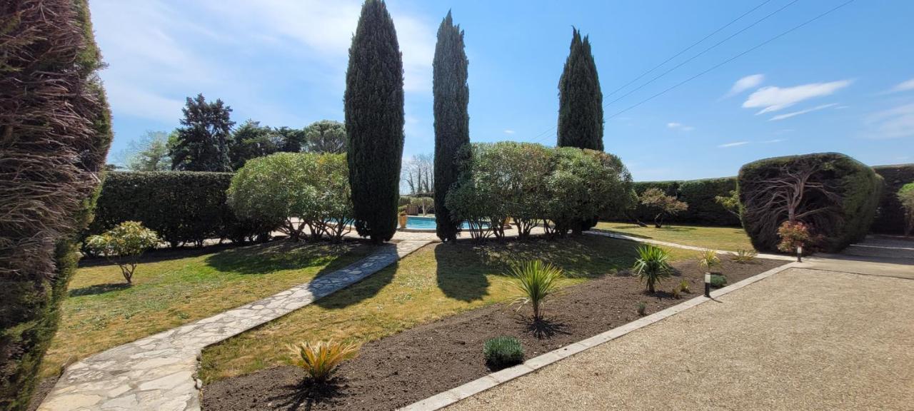 Villa Liberty Entraigues-sur-la-Sorgue Bagian luar foto
