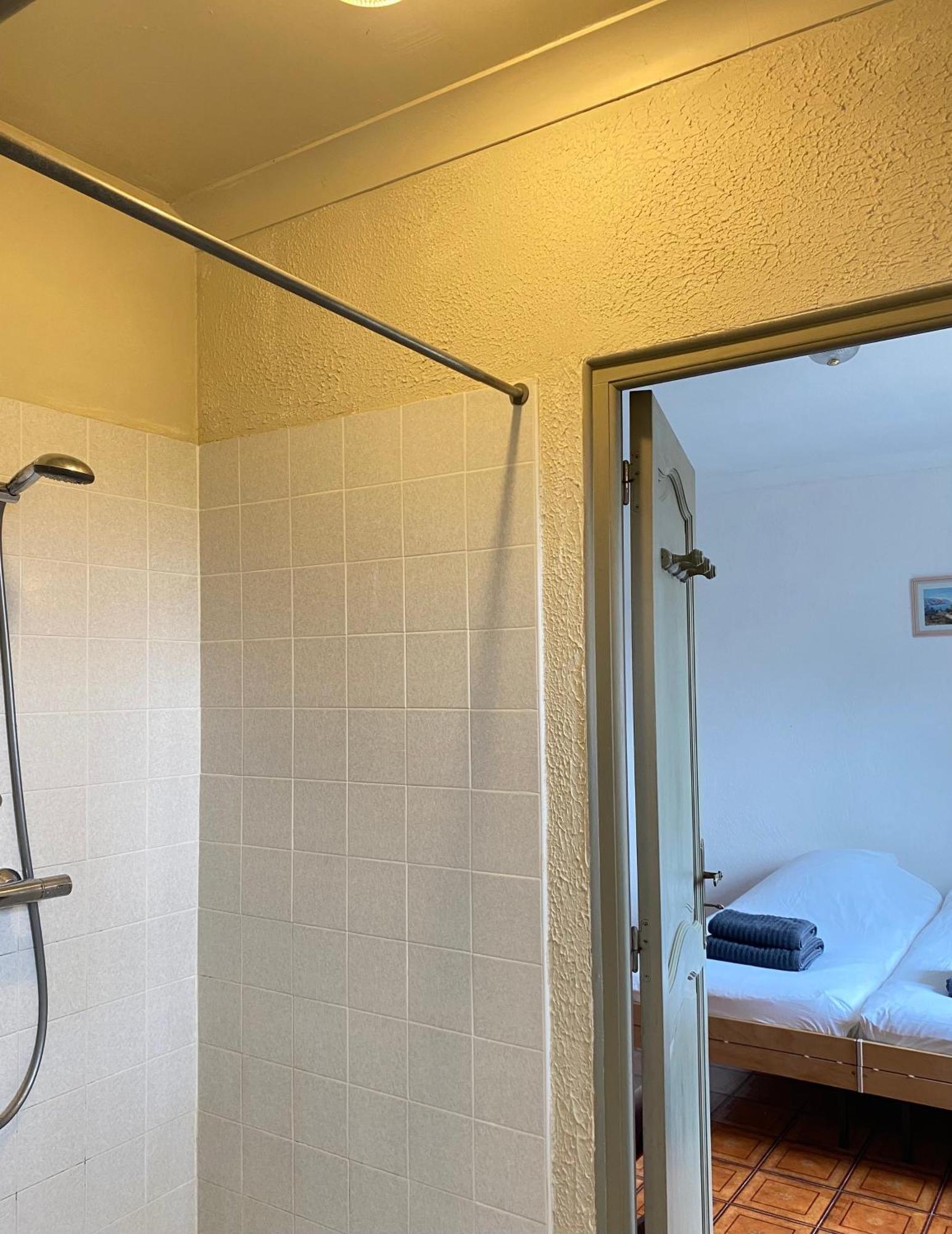 Villa Liberty Entraigues-sur-la-Sorgue Bagian luar foto
